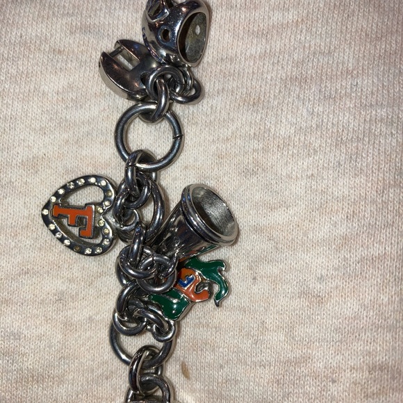 Womens Florida Gator Charm Bracelet Watch - Picture 6 of 6